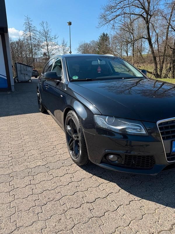 Gebraucht Audi A4 160 PS (117 kW) 2010 Schwarz Kombi