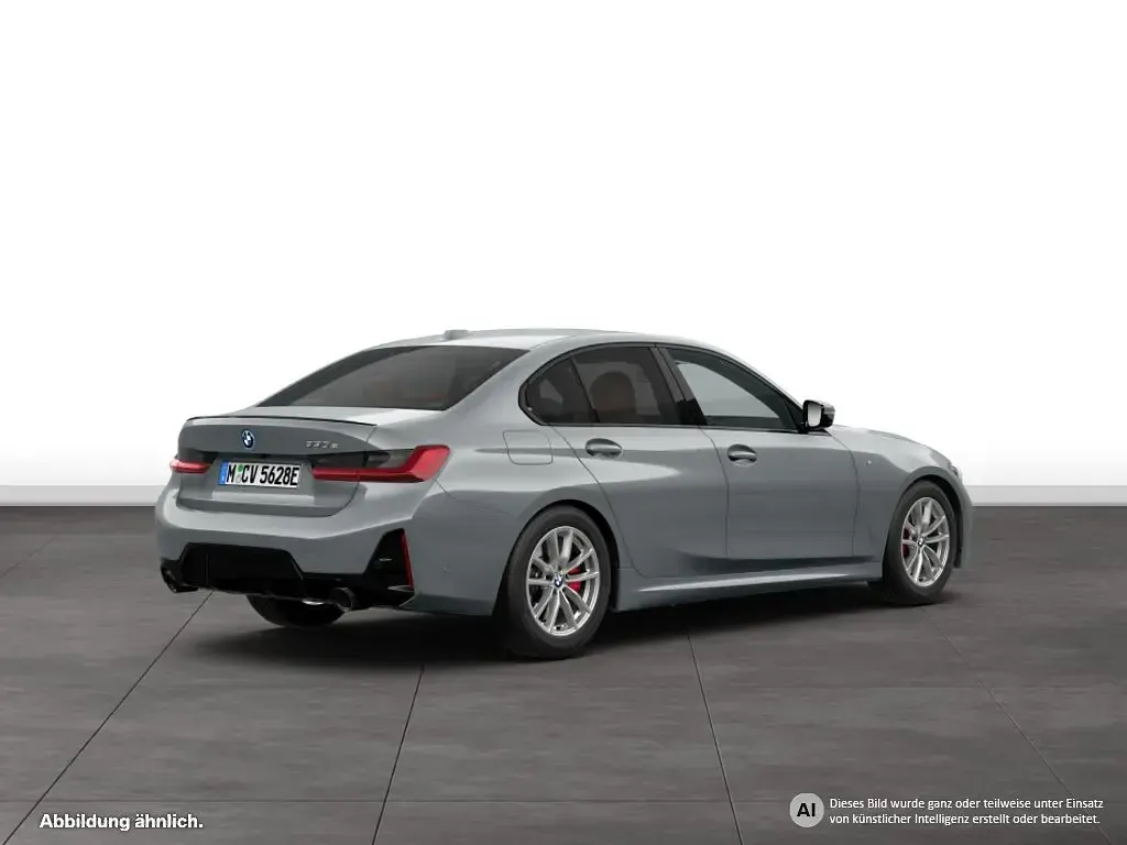 Gebraucht BMW 330e M Sport 292 PS (214 kW) 2025 Grau Limousine