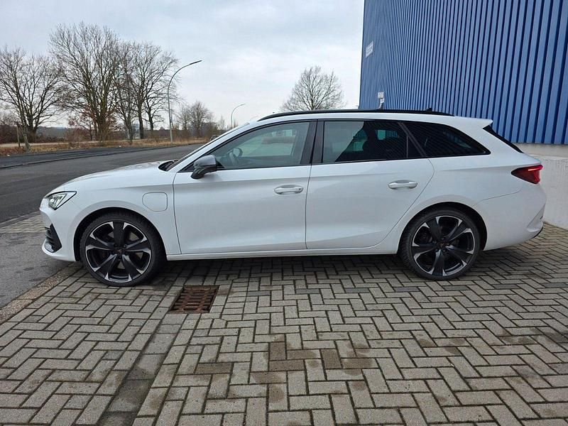 Gebraucht Cupra Leon VZ 245 PS (180 kW) 2021 Weiß Kombi