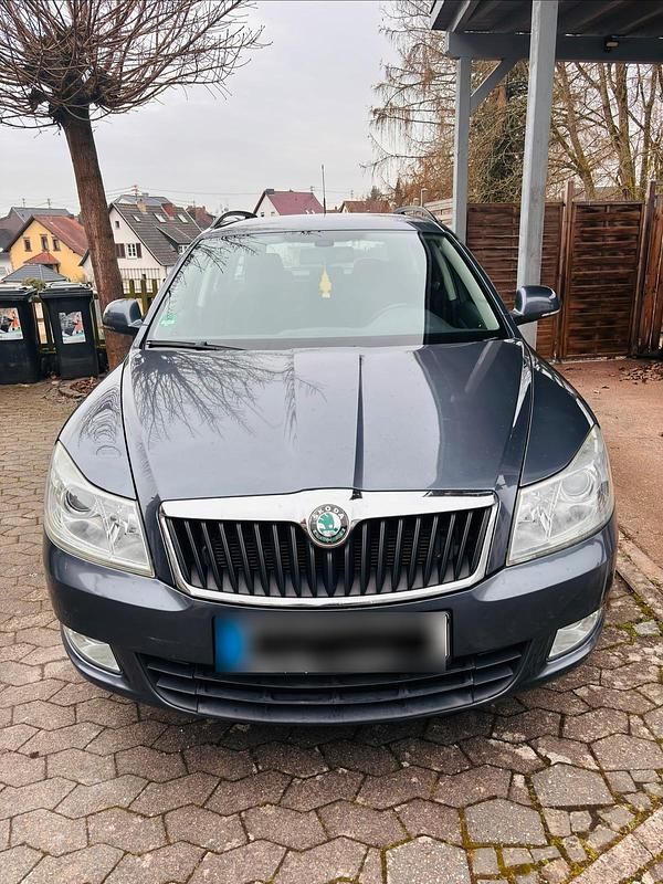 Gebraucht Skoda Octavia 2010 Grau Kombi