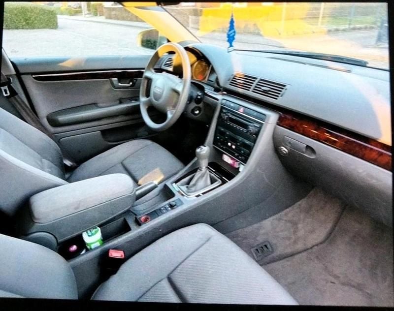 Gebraucht Audi A4 130 PS (95 kW) 2004 Andere farben Limousine