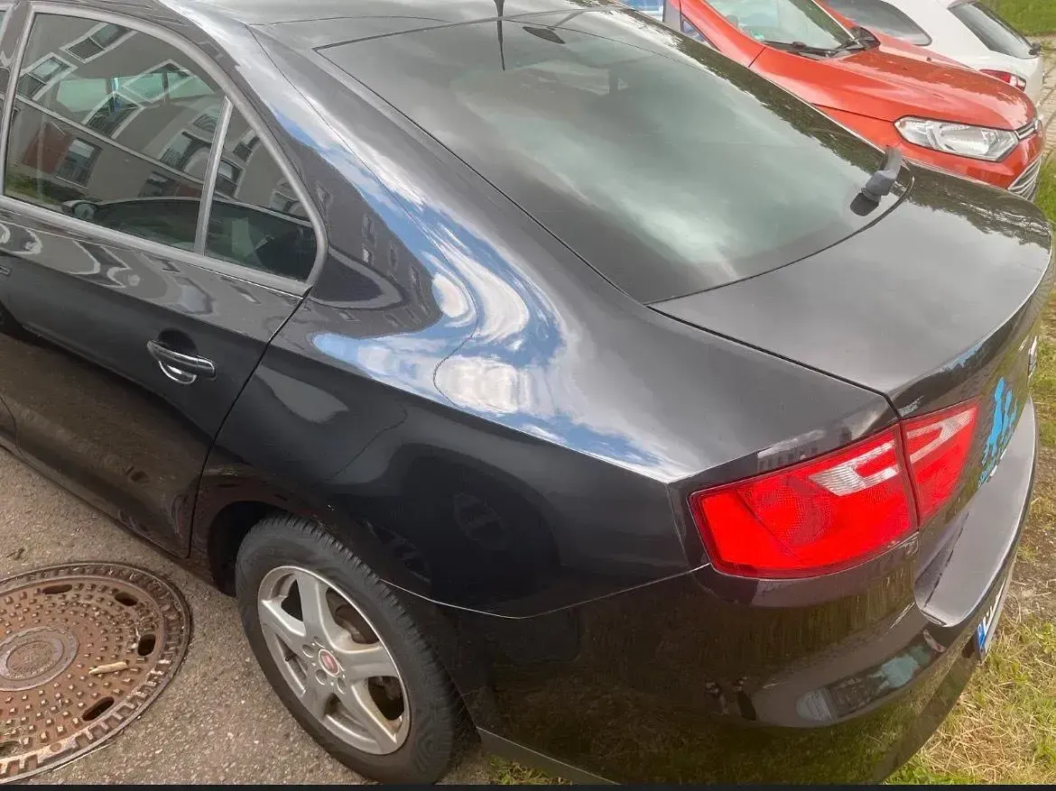 Gebraucht Seat Toledo 86 PS (63 kW) 2014 Schwarz Kleinwagen