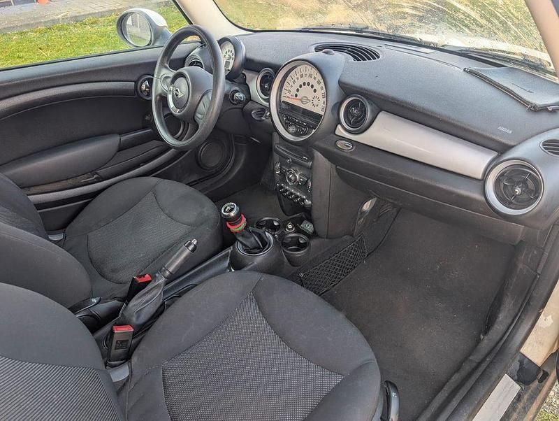 Gebraucht Mini ONE 75 PS (55 kW) 2012 Weiß Kleinwagen