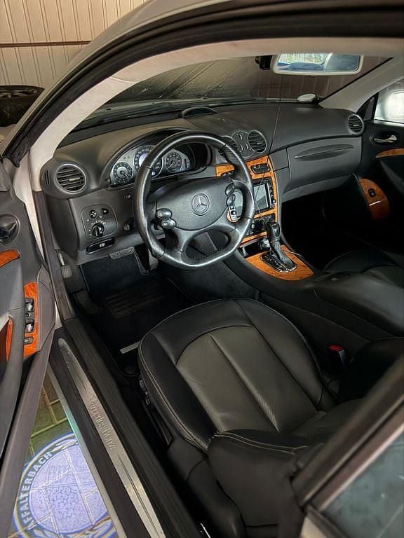 Silber Gebraucht 2003 Mercedes CLK320 Avantgarde Coupé | 4.199 € (Guter Preis) - Bild 1/4