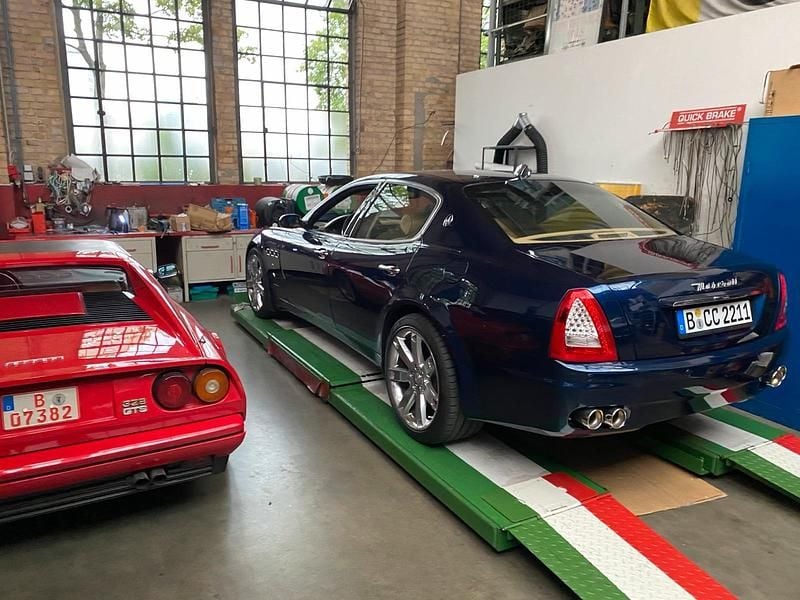 Gebraucht Maserati Quattroporte 400 PS (294 kW) 2004 Blau Limousine