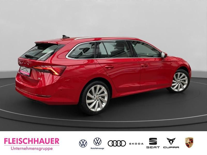 Gebraucht Skoda Octavia 204 PS (150 kW) 2021 Rot Kombi