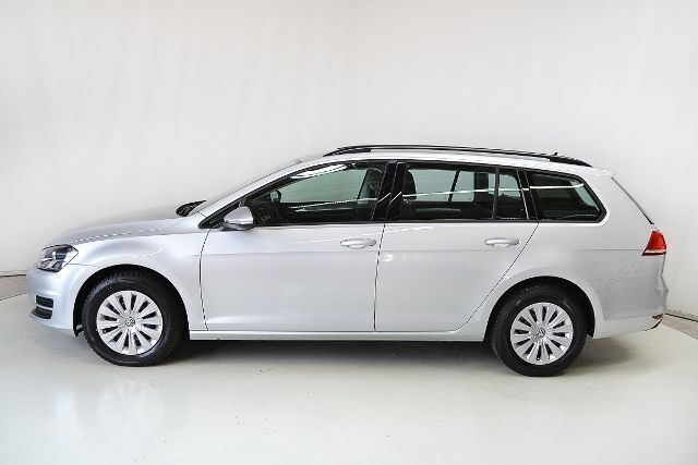 Second-hand VW Golf VII Trendline 110 CP (80 kW) 2015 Argintiu Break