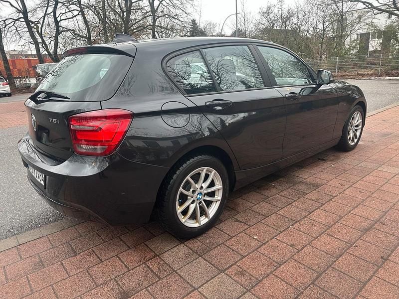 Gebraucht BMW 118 170 PS (125 kW) 2013 Schwarz Kleinwagen