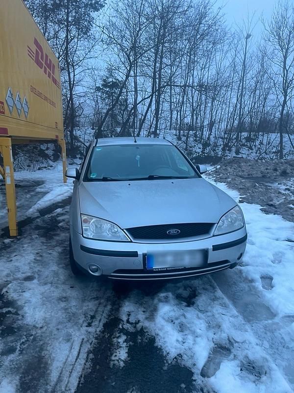 Gebraucht Ford Mondeo 110 PS (80 kW) 2001 Limousine