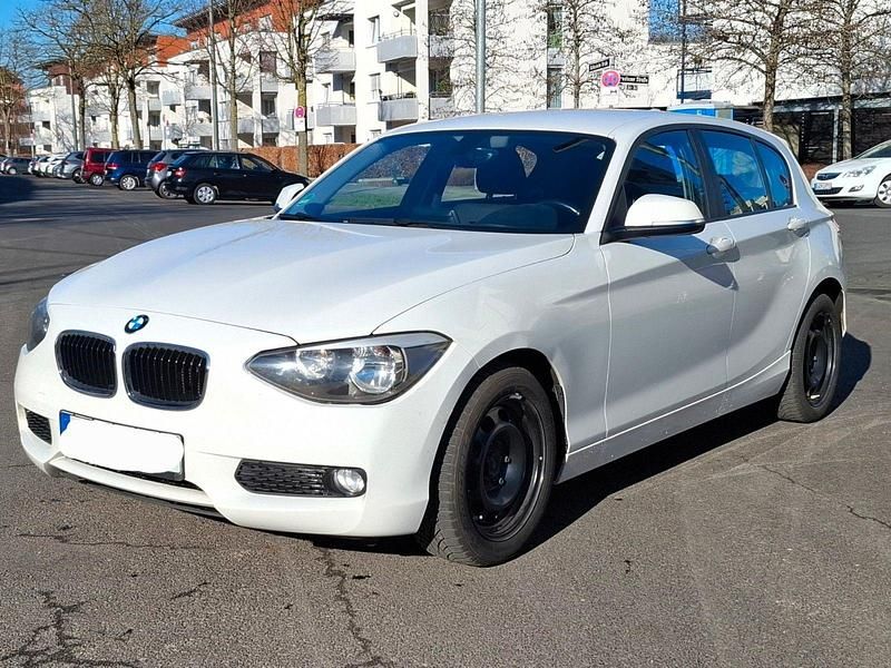 Weiß Gebraucht 2014 BMW 116 Kleinwagen | 4.990 € (Superpreis) - Bild 1/4
