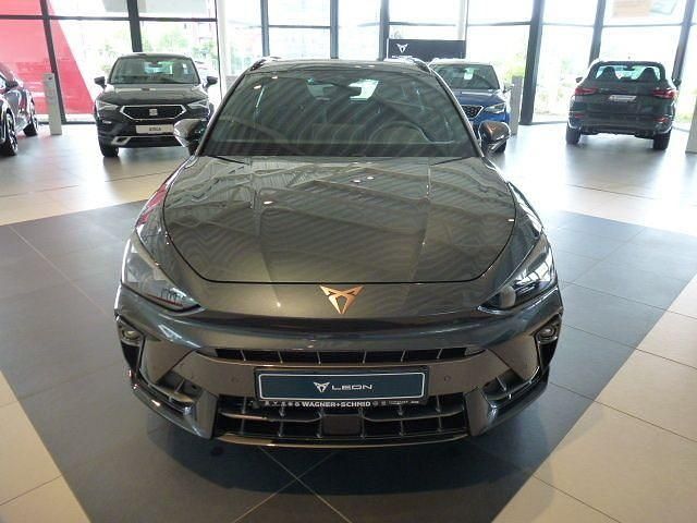 Neu Cupra Leon 150 PS (110 kW) 2025 Grau Limousine