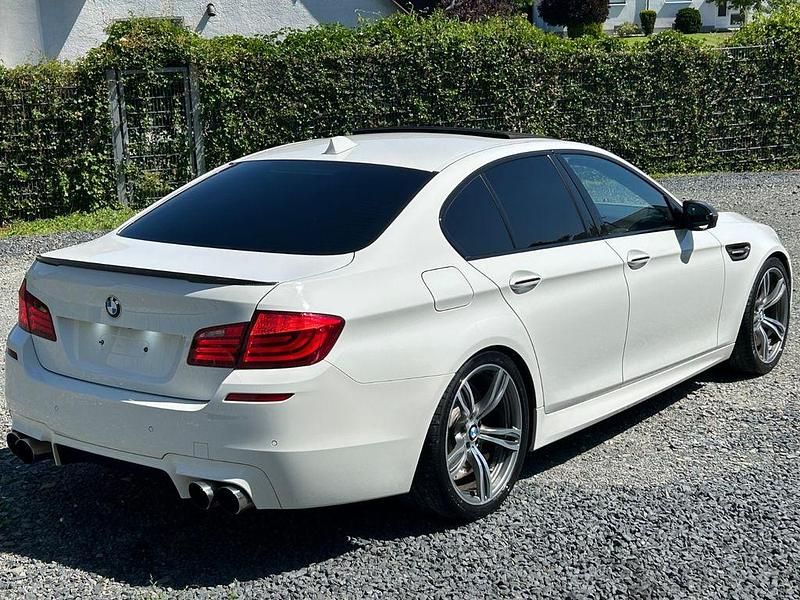 Gebraucht BMW M5 Performance 560 PS (411 kW) 2012 Weiß Limousine
