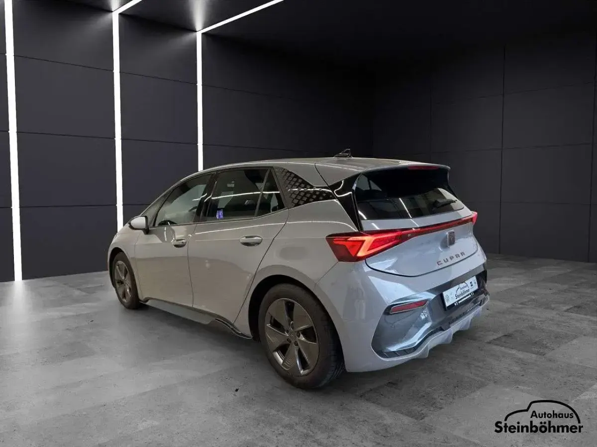 Gebraucht Cupra Born 150 kW (204 PS) 2022 Vaporgrau (grau) Kleinwagen