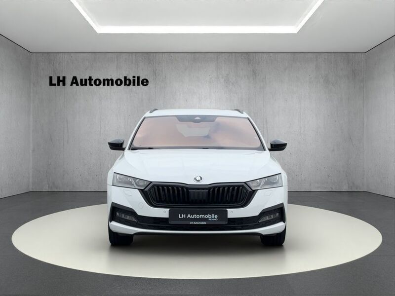 Weiß Gebraucht 2020 Skoda Octavia First Edition Kombi | 23.490 € (Etwas zu teuer) - Bild 1/4
