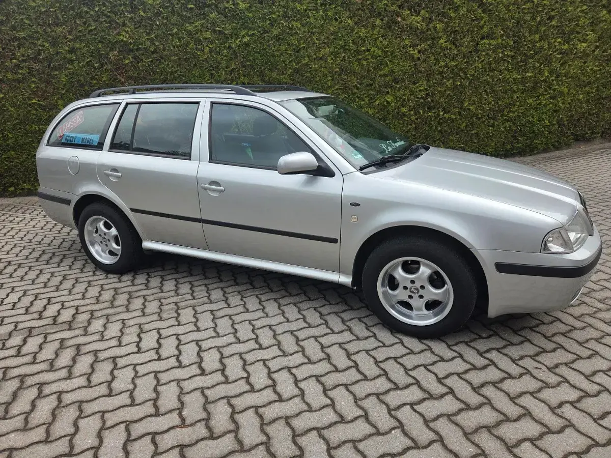 Gebraucht Skoda Octavia Ambiente 102 PS (75 kW) 2003 Silber Kombi