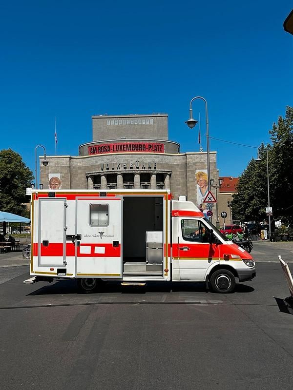 Weiß Gebraucht 2005 Mercedes Sprinter Van | 12.900 € - Bild 1/4