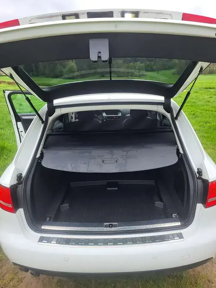 Gebraucht Audi A4 Attraction 143 PS (105 kW) 2009 Weiß Kombi