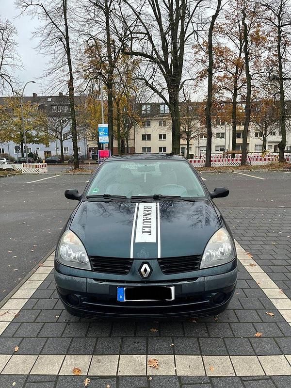 Blau Gebraucht 2006 Renault Clio II Campus Limousine | 2.200 € (Fairer Preis) - Bild 1/4