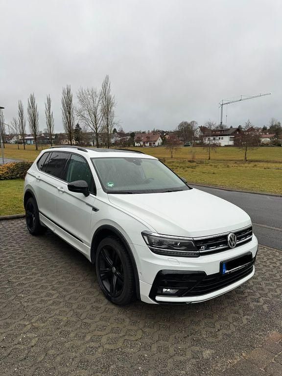 Gebraucht VW Tiguan Allspace R-line 190 PS (139 kW) 2020 Weiß SUV
