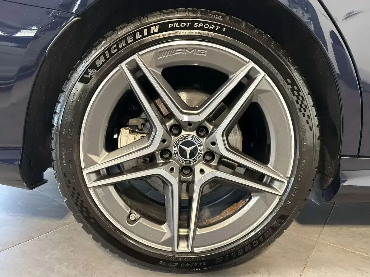 Gebraucht Mercedes C300 AMG line 258 PS (189 kW) 2021 Cavansitblau Kombi