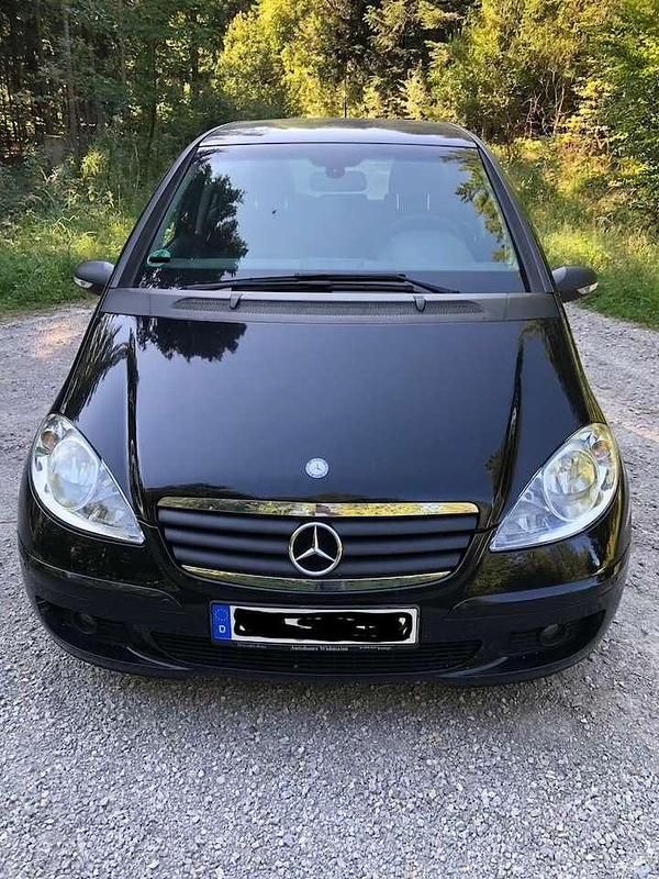 Schwarz Gebraucht 2007 Mercedes A150 Classic Limousine | 1.800 € (Superpreis) - Bild 1/4
