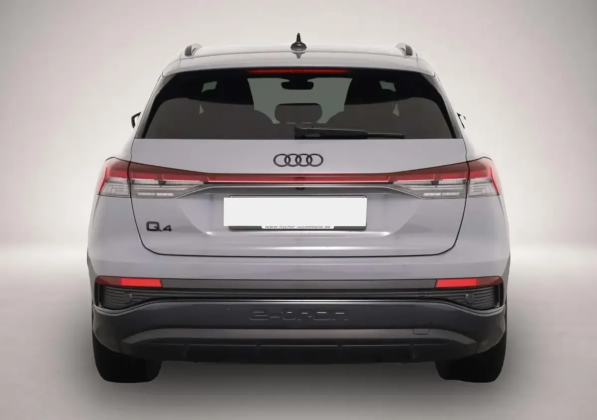 Gebraucht Audi Q4 e-tron S-Line 210 kW (286 PS) 2024 Manufacturer SUV