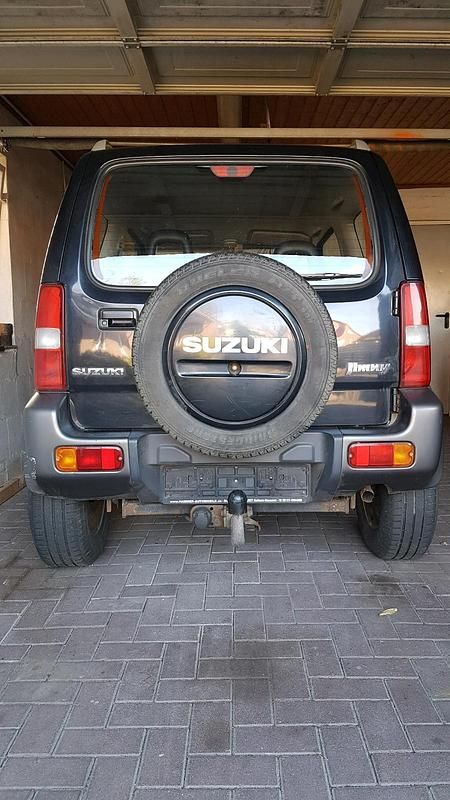 Gebraucht Suzuki Jimny 86 PS (63 kW) 2009 Schwarz SUV