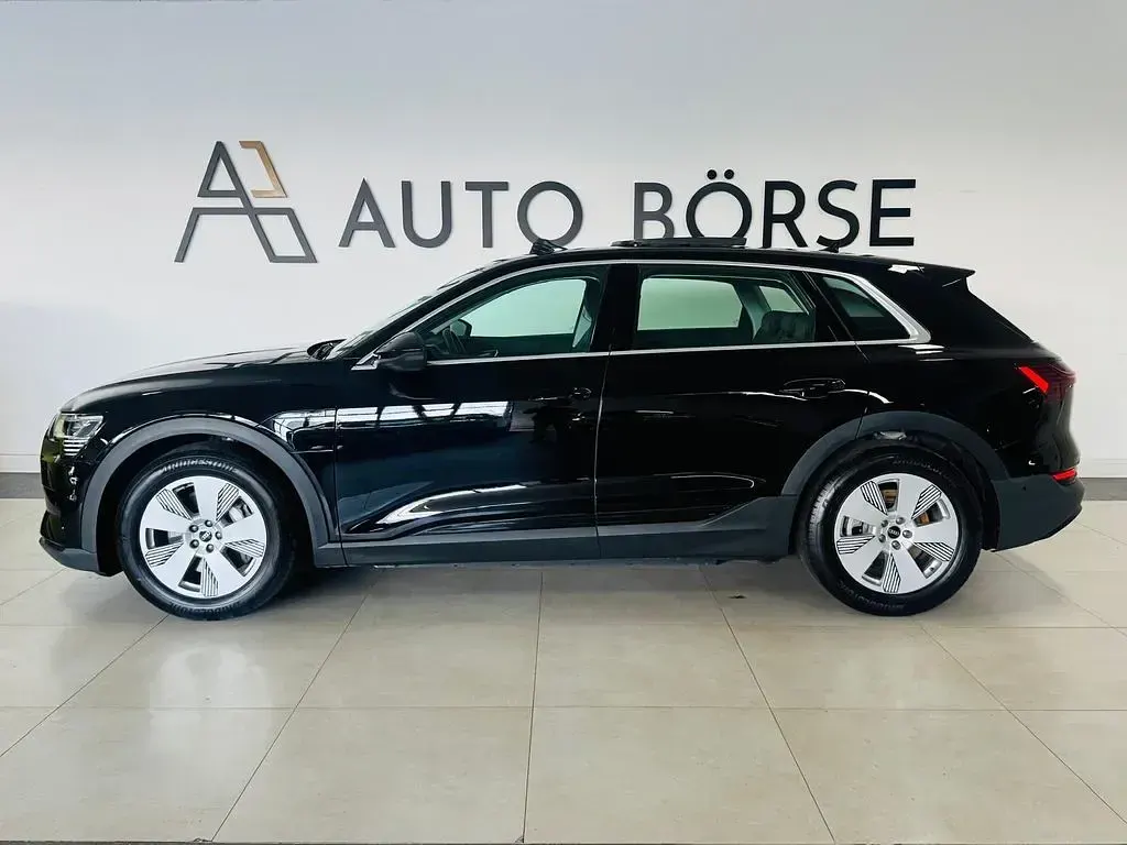 Usata Audi e-tron 230 kW (313 CV) 2023 Nero SUV