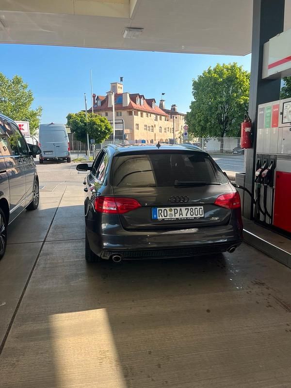 Gebraucht Audi A4 240 PS (176 kW) 2011 Kombi