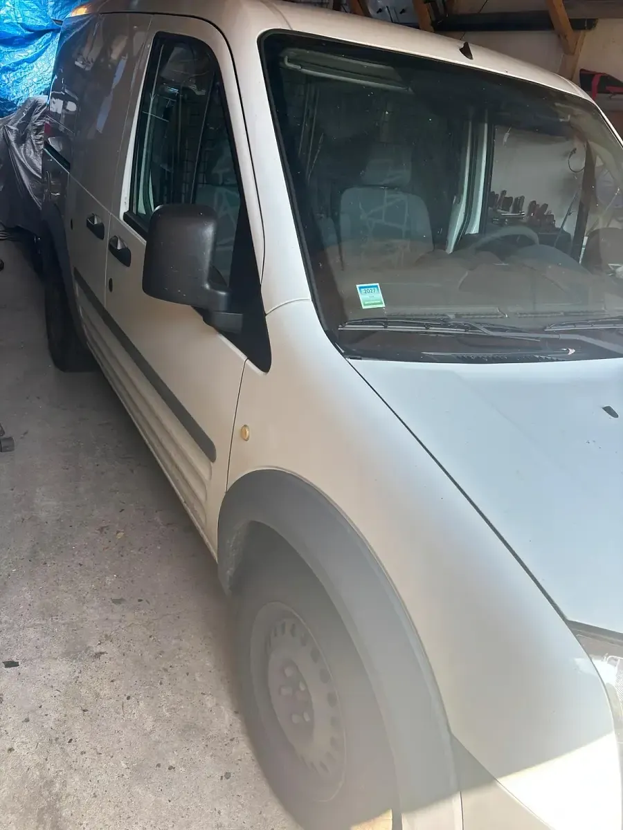 Gebraucht Ford Transit Connect 90 PS (66 kW) 2011 Weiß Van / Kleinbus