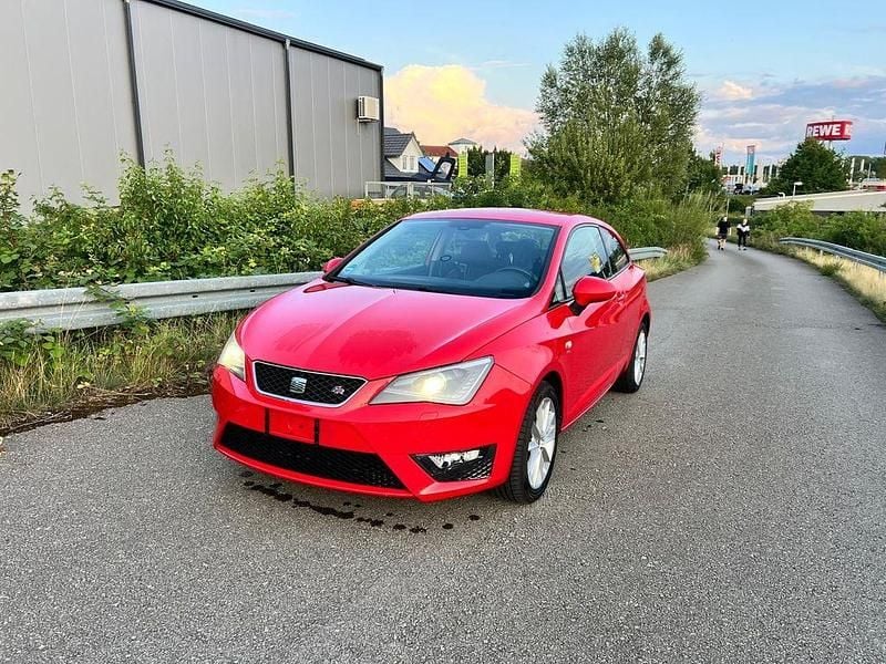 Rot Gebraucht 2013 Seat Ibiza Kleinwagen | 7.500 € (Fairer Preis) - Bild 1/4