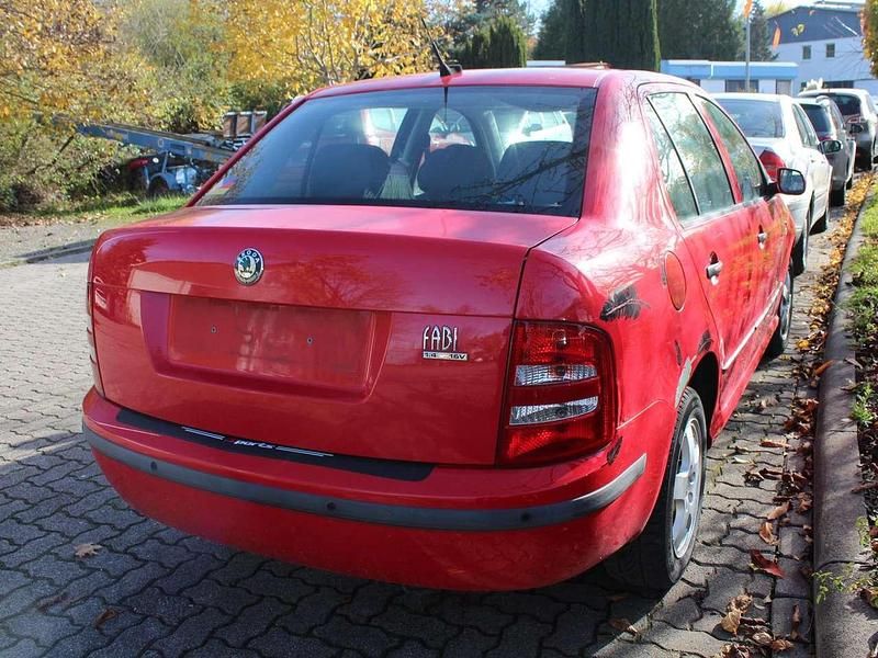 Gebraucht Skoda Fabia Elegance 75 PS (55 kW) 2003 Rallyerot Limousine