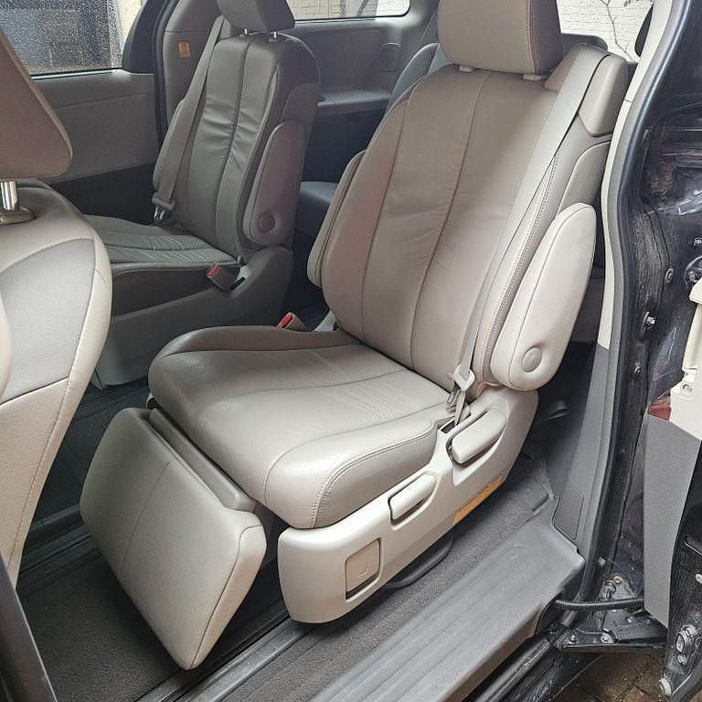 Gebraucht Toyota Sienna Limited 266 PS (195 kW) 2012 Van / Kleinbus