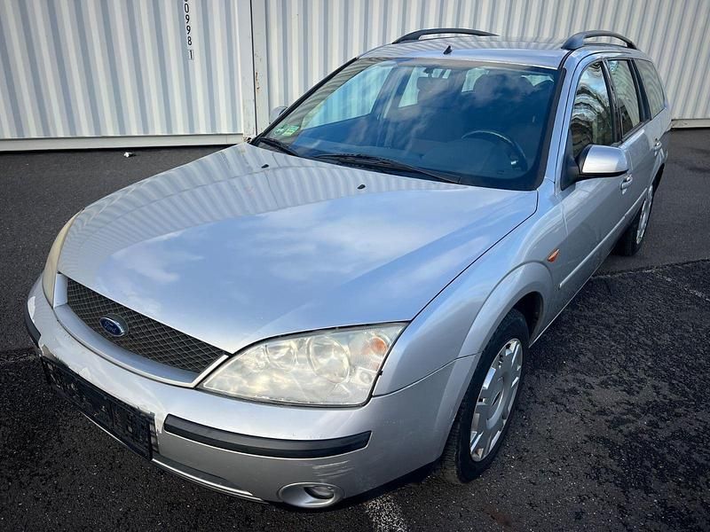 Gebraucht Ford Mondeo Trend 110 PS (80 kW) 2003 Silber Kombi