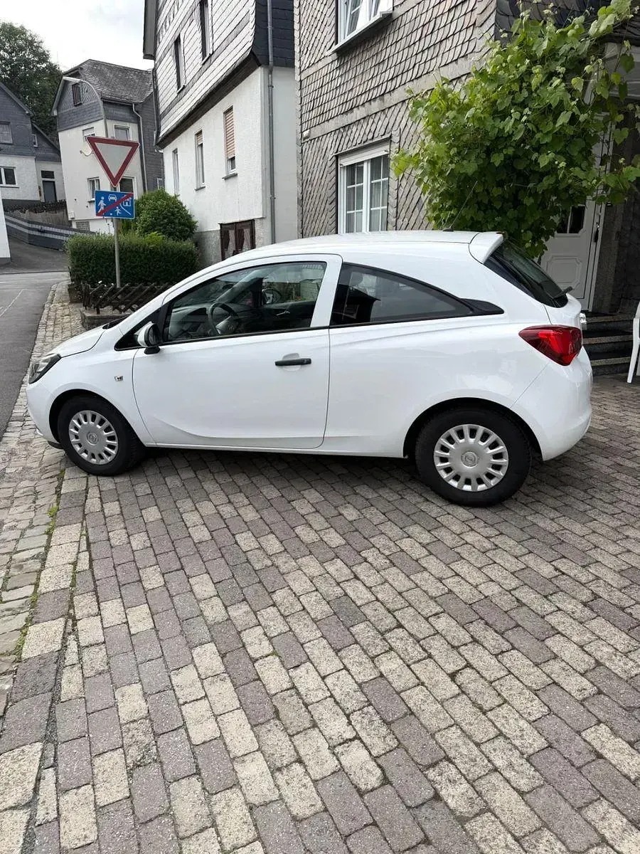 Gebraucht Opel Corsa Selection 69 PS (50 kW) 2017 Weiß Kleinwagen