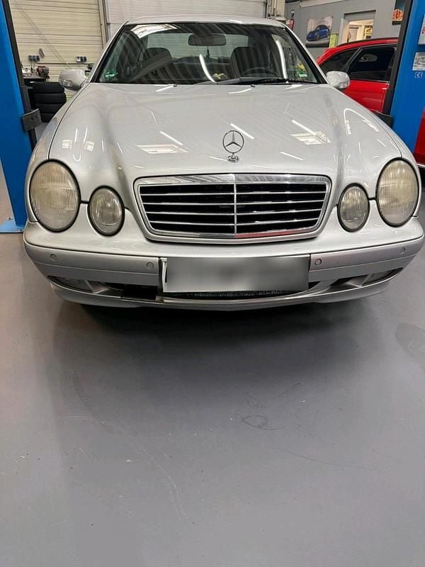 Gebraucht Mercedes CLK200 163 PS (119 kW) 2001 Coupé