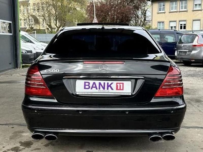 Gebraucht Mercedes E500 AMG 306 PS (225 kW) 2003 Schwarz Limousine