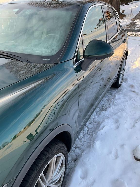 Gebraucht Porsche Cayenne S 400 PS (294 kW) 2012 Grün SUV