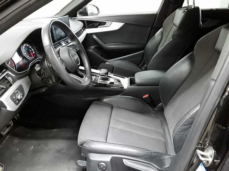 Gebraucht Audi A4 Advanced 163 PS (119 kW) 2022 Brillantschwarz Kombi