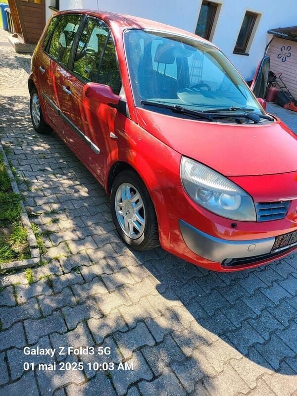 Rot Gebraucht 2005 Renault Mégane II Van / Kleinbus | 1.100 € (Guter Preis) - Bild 1/4