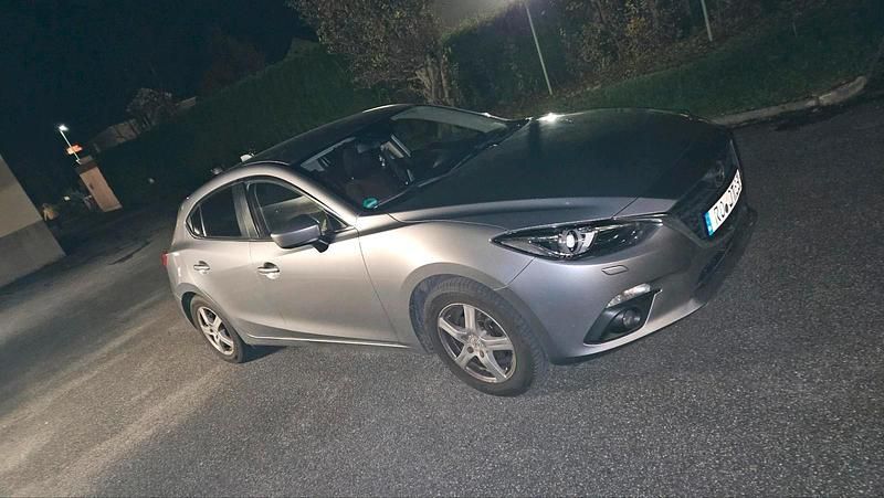 Silber Gebraucht 2013 Mazda 3 Limousine | 6.900 € (Guter Preis) - Bild 1/4