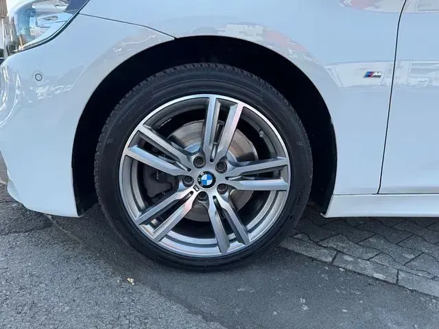Gebraucht BMW 220 Gran Tourer M Sport 190 PS (139 kW) 2016 Weiß (alpinweiss iii) Van / Kleinbus