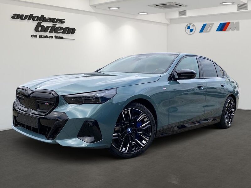 Cape york gruen metallic Gebraucht 2025 BMW i5 Performance Limousine | 89.911 € - Bild 1/4