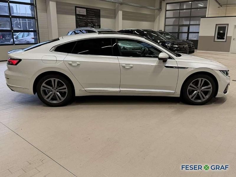 Gebraucht VW Arteon R-line 280 PS (205 kW) 2022 Oryxweiß perlmutteffekt Coupé