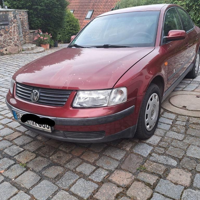Gebraucht 1998 VW Passat Comfortline Limousine | 1.000 € (Superpreis) - Bild 1/4
