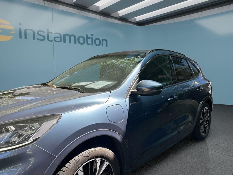Second-hand Ford Kuga 224 CP (164 kW) 2022 Albastru SUV