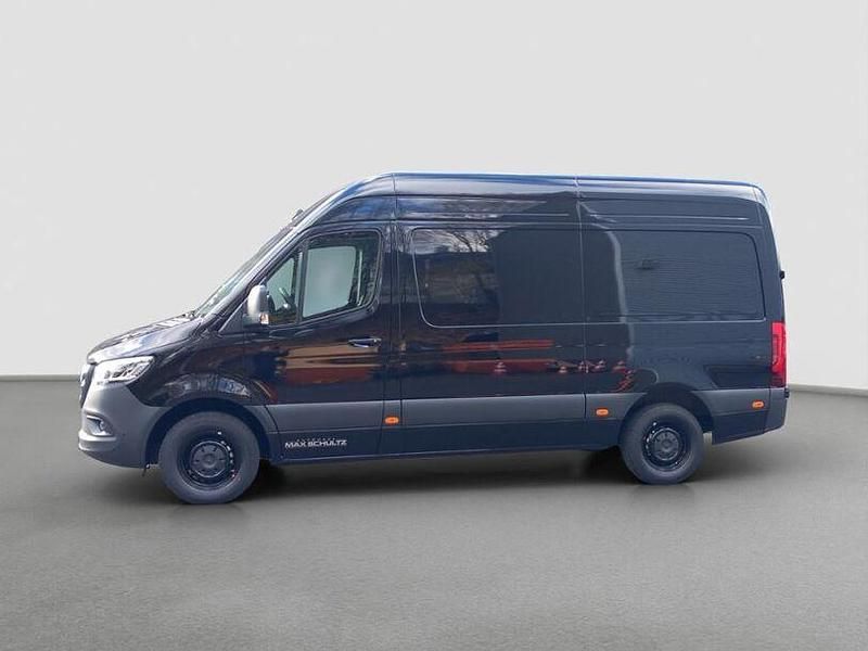 Gebraucht Mercedes Sprinter 170 PS (125 kW) 2025 Schwarz Van