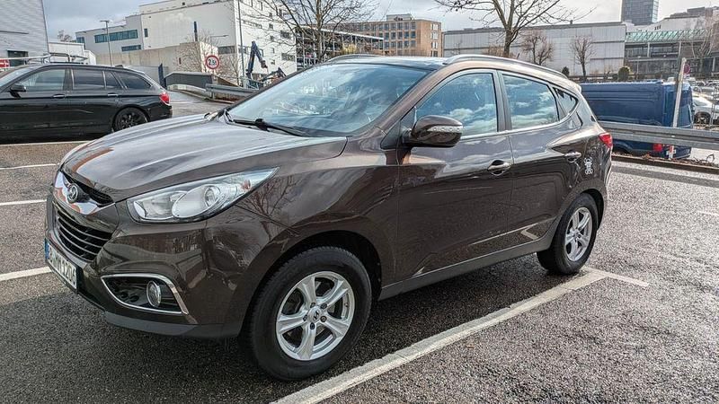 Gebraucht Hyundai ix35 Trend 163 PS (119 kW) 2012 Braun SUV