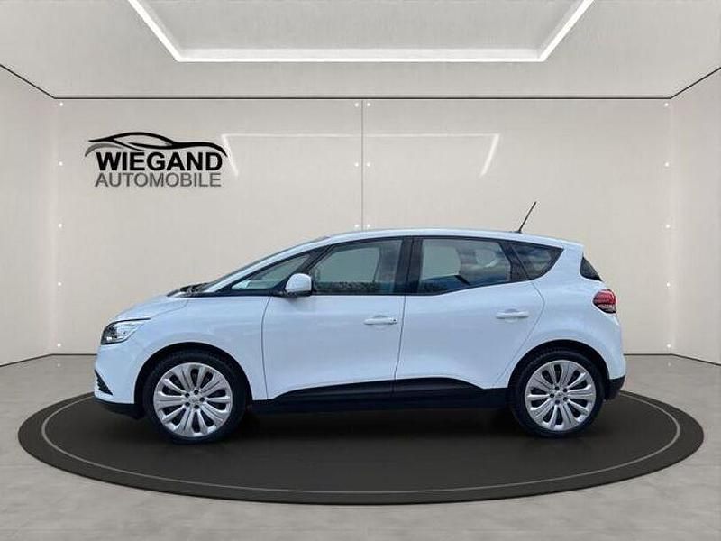 Gebraucht Renault Scénic IV Life 116 PS (85 kW) 2017 Weiß Van / Kleinbus