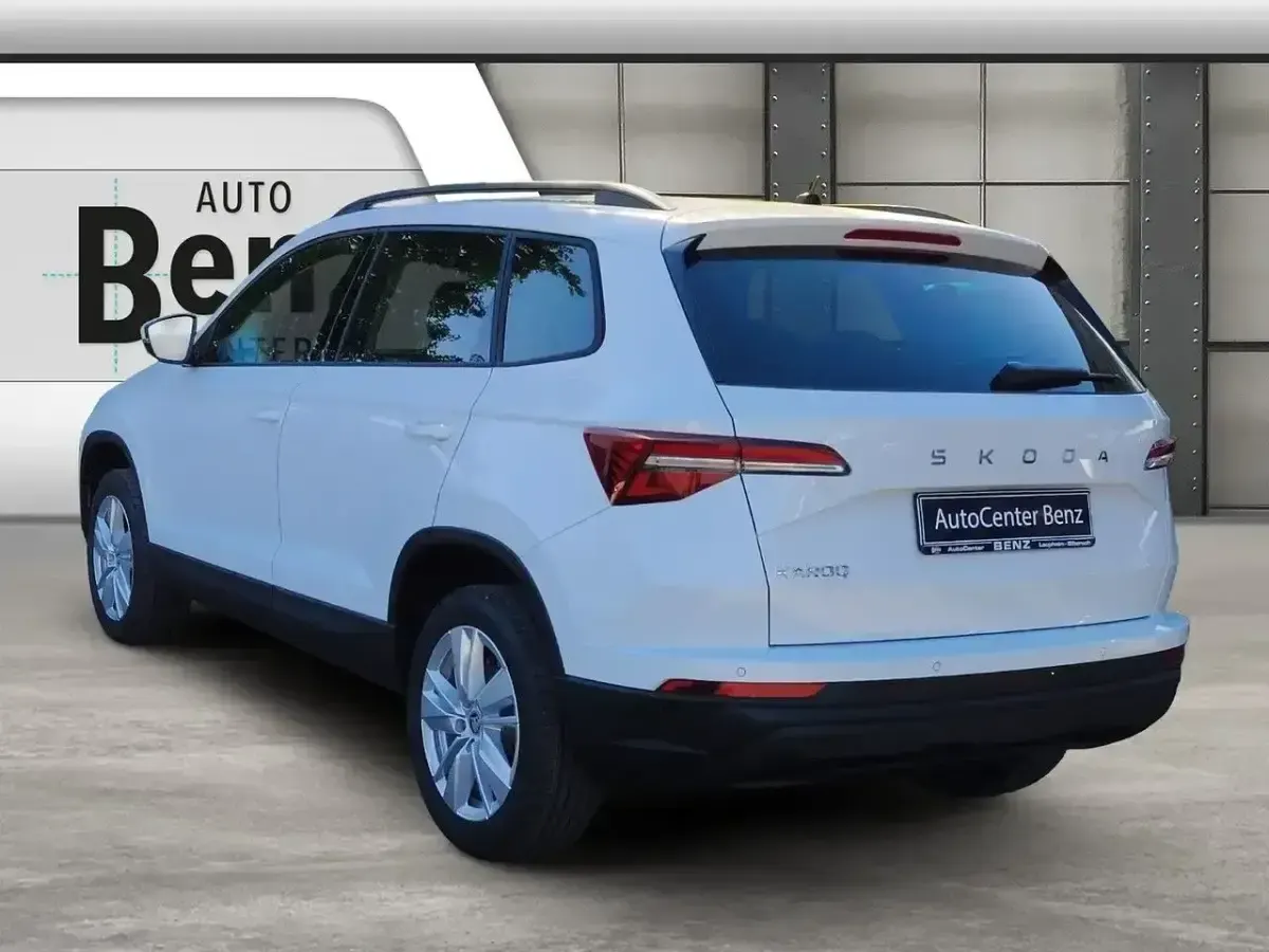Neu Skoda Karoq Selection 116 PS (85 kW) 2026 Weiß SUV